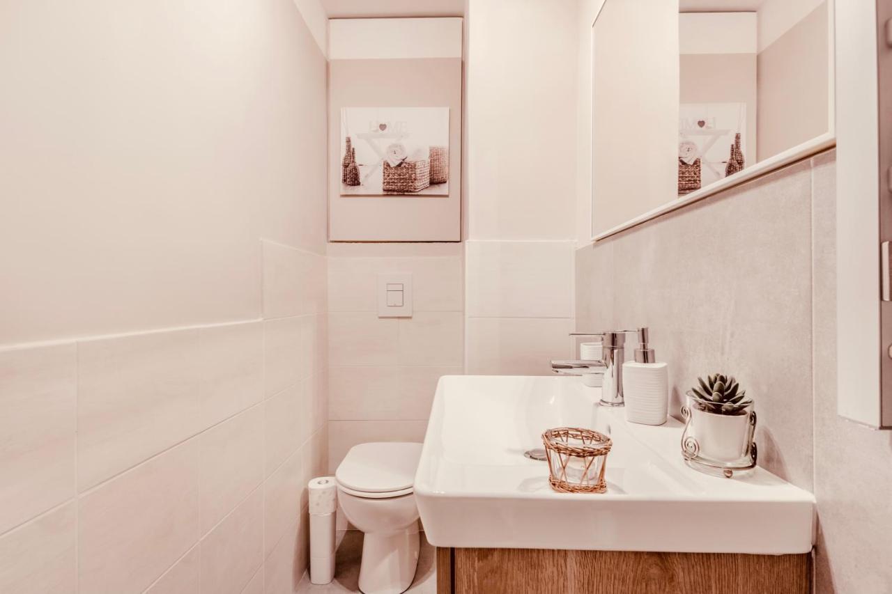 Domus Camilla Apartamento Roma Exterior foto